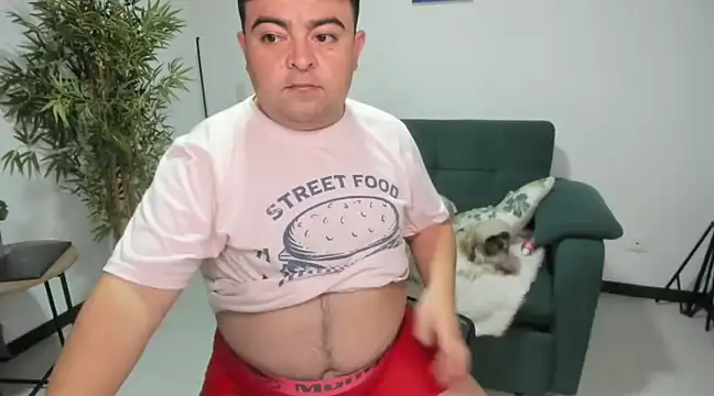 Snapshot of naughty_bear chatting on December 24, 2024, 6:44 am naughty bear online show from December 24, 2024, 6:44 am