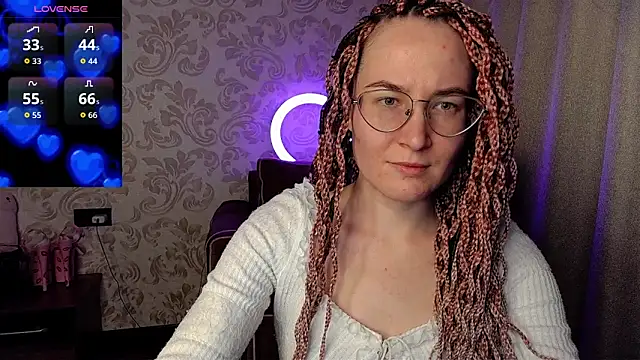 AgnesGraham online show from April 1, 2026, 8:17 pm