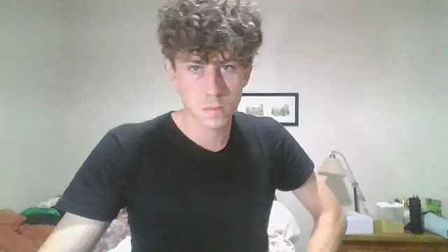 Snapshot of saint_not chatting on November 13, 2025, 4:17 pm saint not online show from November 13, 2025, 4:17 pm