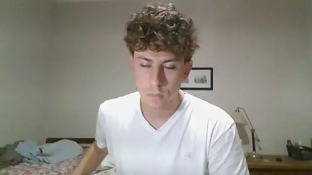 Snapshot of saint_not chatting on November 19, 2025, 9:37 pm saint not online show from November 19, 2025, 9:37 pm