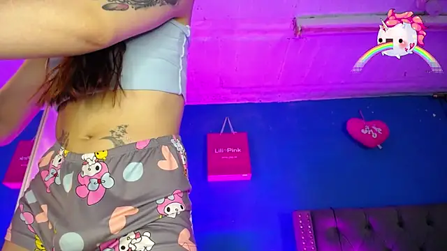 Snapshot of Lunahoney1 chatting on January 21, 2025, 2:26 pm Lunahoney1 online show from January 21, 2025, 2:26 pm