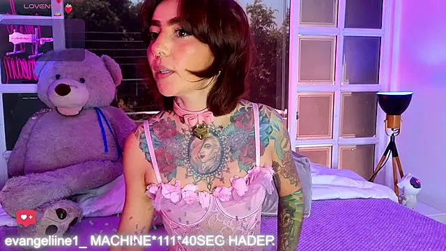 Evangelyne 1 online show from February 21, 2025, 3:32 pm