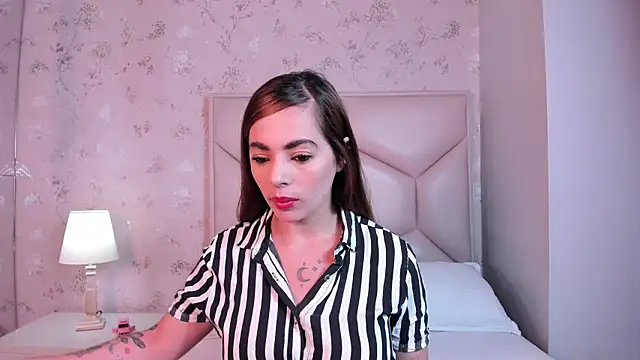 ambar sullivan online show from December 18, 2025, 11:38 am