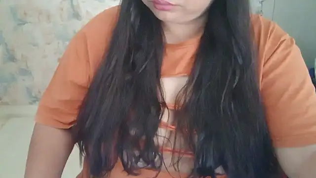 Snapshot of yoursnishaa chatting on April 2, 2026, 10:57 am yoursnishaa online show from April 2, 2026, 10:57 am