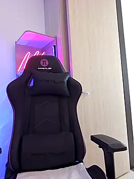 Snapshot of miaeyes chatting on January 15, 2025, 4:43 pm miaeyes online show from January 15, 2025, 4:43 pm