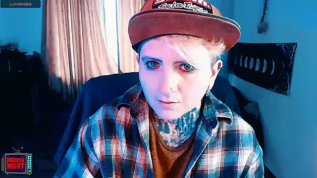 Marieblueeyes online show from December 16, 2025, 9:31 pm