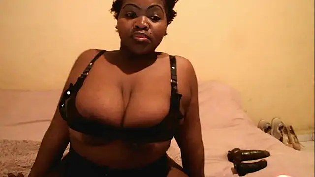 Queen BootyXXX online show from September 19, 2025, 2:46 am