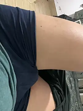 Snapshot of elvis0966 chatting on December 19, 2024, 4:34 am elvis0966 online show from December 19, 2024, 4:34 am