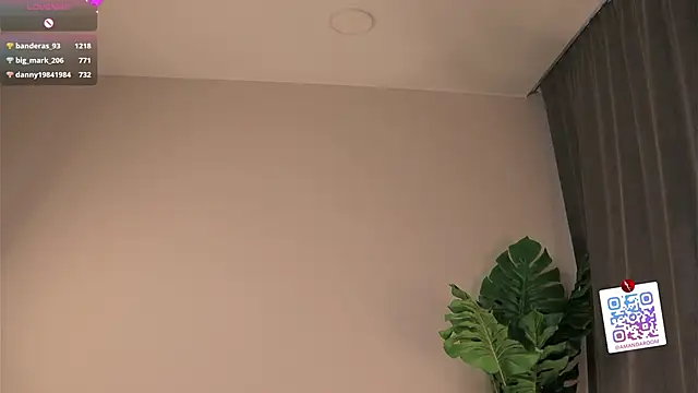 Snapshot of YaYaGirls chatting on March 11, 2025, 11:12 am YaYaGirls online show from March 11, 2025, 11:12 am