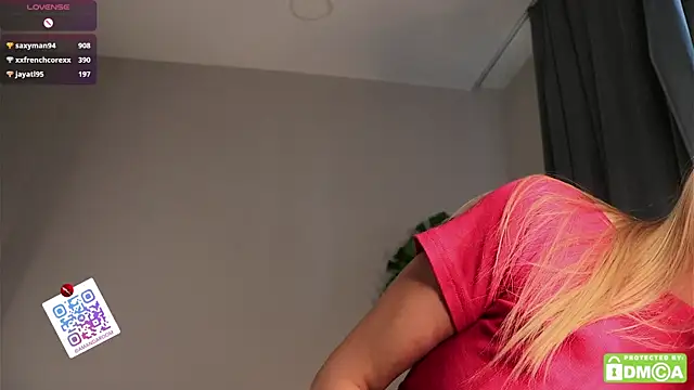 Snapshot of YaYaGirls chatting on March 20, 2025, 12:53 pm YaYaGirls online show from March 20, 2025, 12:53 pm