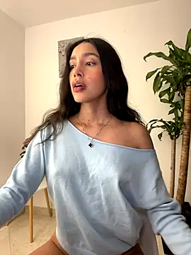 Snapshot of SelenaStone chatting on November 8, 2025, 11:03 pm SelenaStone online show from November 8, 2025, 11:03 pm