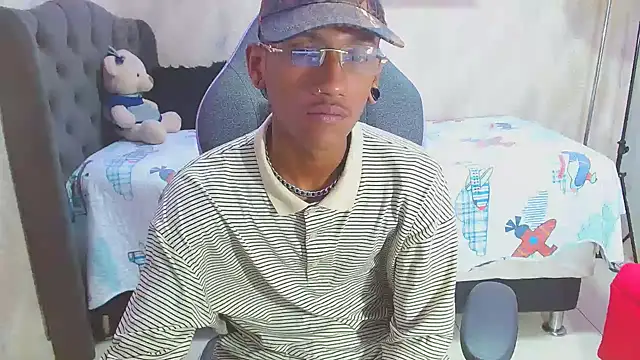 ManSant online show from February 25, 2025, 2:33 pm