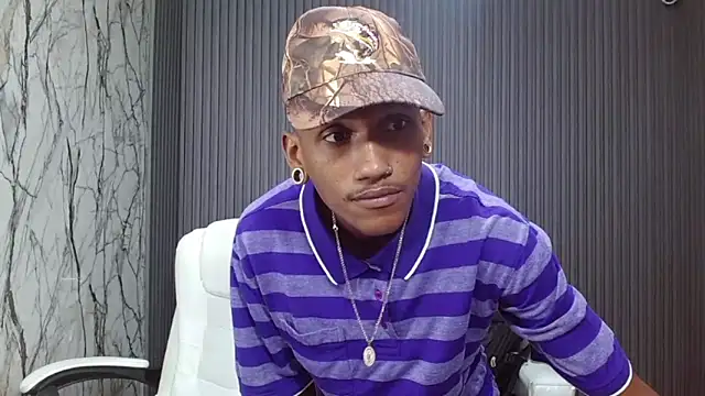 ManSant online show from October 6, 2025, 8:39 pm