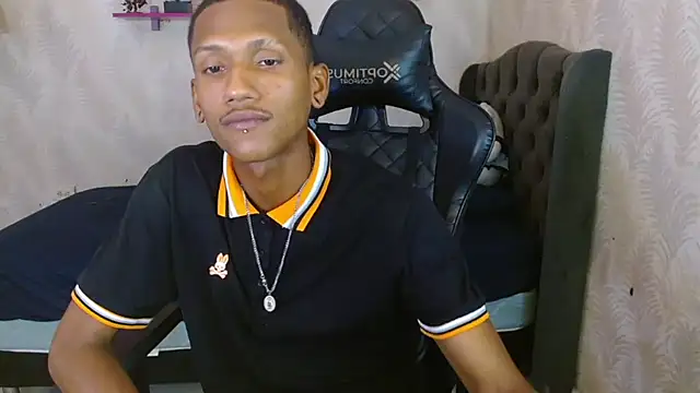 ManSant online show from October 13, 2025, 7:25 pm