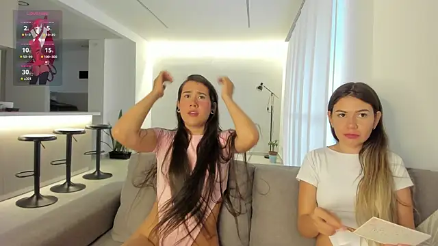 Snapshot of KaryAndTylor chatting on March 17, 2025, 11:11 pm KaryAndTylor online show from March 17, 2025, 11:11 pm