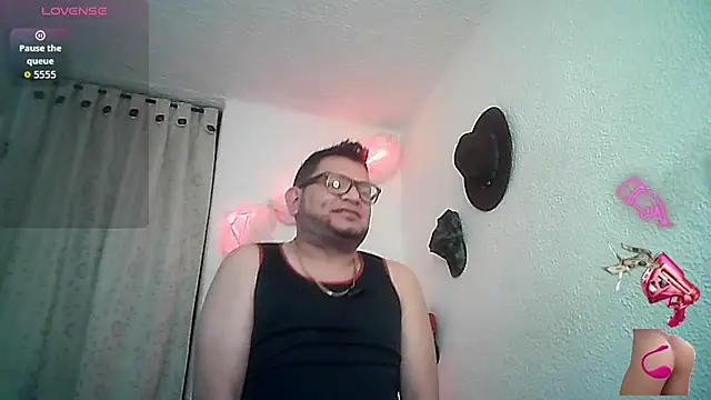 SexDiffrent online show from September 13, 2025, 9:03 pm