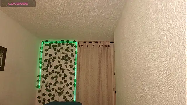 SexDiffrent online show from December 17, 2025, 2:23 pm