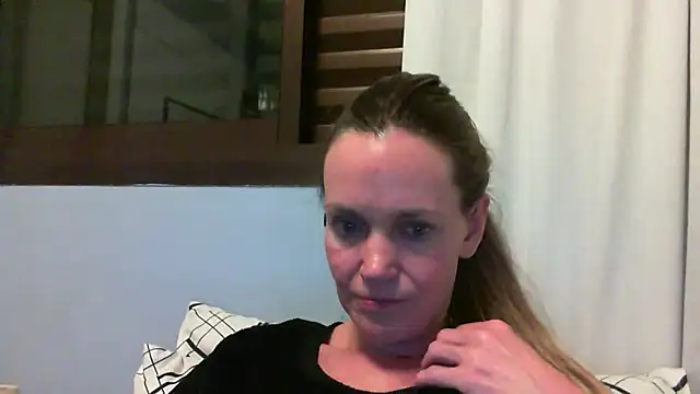 Annylove1 online show from September 20, 2025, 12:11 am