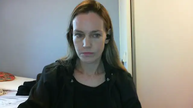 Annylove1 online show from October 2, 2025, 10:44 am