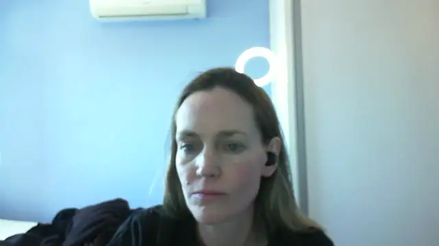 Annylove1 online show from October 24, 2025, 4:14 pm