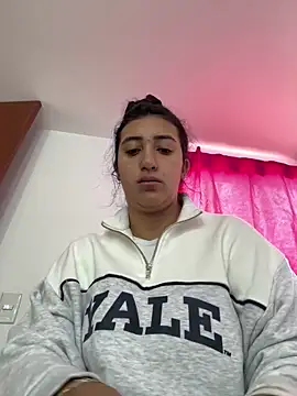 Hannahoff online show from March 18, 2025, 10:15 pm