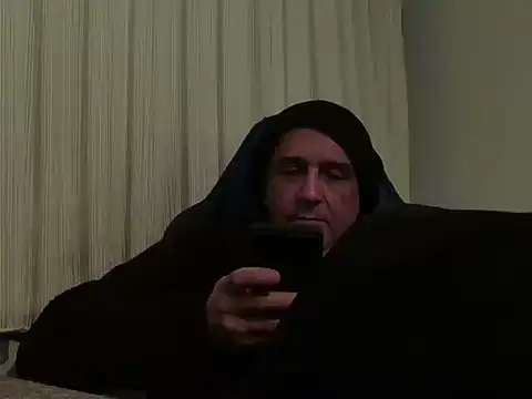 ALPHANDRE online show from April 3, 2026, 7:23 pm