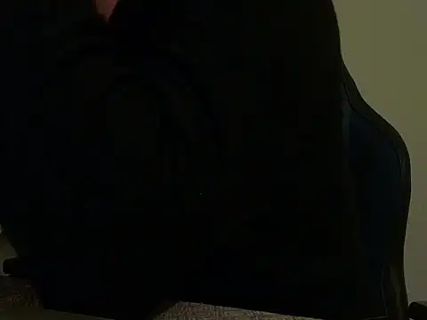 ALPHANDRE online show from April 6, 2026, 5:47 pm