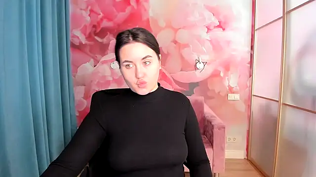 Roxie Bradley online show from December 28, 2024, 7:22 am