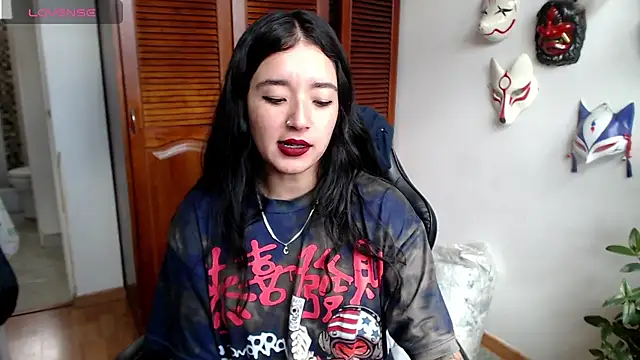 Snapshot of cat_salo chatting on June 1, 2026, 6:42 pm cat salo online show from June 1, 2026, 6:42 pm