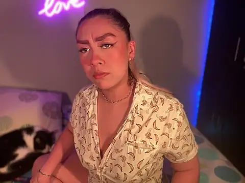 Im sophiie online show from January 11, 2025, 5:41 am