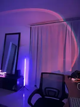 Im sophiie online show from October 11, 2025, 6:45 am