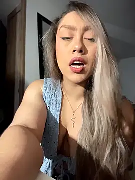 Im sophiie online show from February 21, 2026, 6:25 am