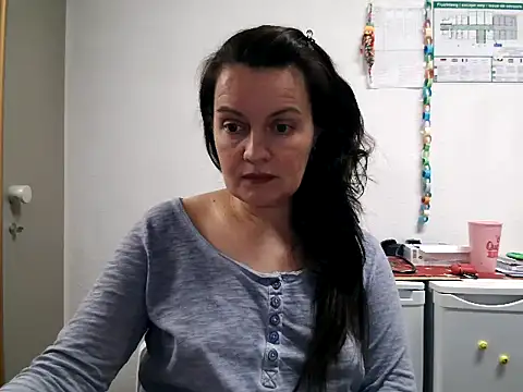 LoveNBloom online show from February 19, 2025, 8:10 pm