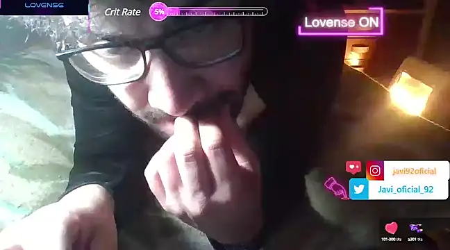 Snapshot of Javi_92 chatting on March 8, 2025, 12:22 am Javi 92 online show from March 8, 2025, 12:22 am