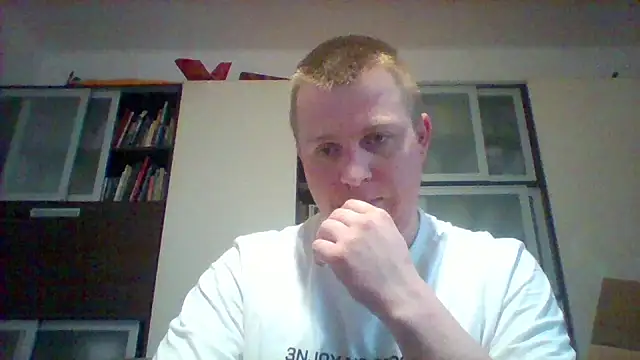 Matttthees online show from February 5, 2026, 2:43 pm