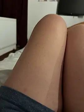 sweetmystery1 online show from February 15, 2026, 4:47 pm