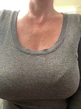 sweetmystery1 online show from February 28, 2026, 3:13 pm