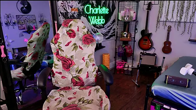 Snapshot of CharletteWebb chatting on October 25, 2025, 2:30 am CharletteWebb online show from October 25, 2025, 2:30 am