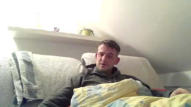 Cambitchboy online show from December 17, 2024, 5:47 pm