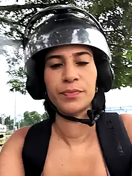 Snapshot of lady-rosse chatting on March 14, 2025, 1:57 pm lady-rosse online show from March 14, 2025, 1:57 pm