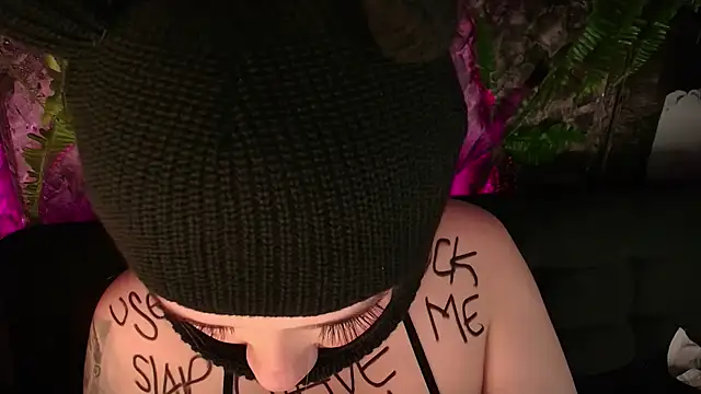 Laura takint online show from December 20, 2024, 5:40 pm