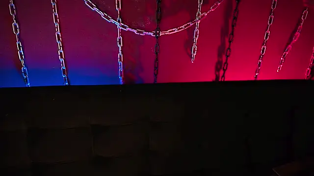 Laura takint online show from January 3, 2025, 8:11 pm