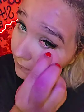 Laura takint online show from October 10, 2025, 9:25 pm