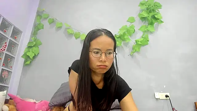 loveley jenny online show from February 7, 2026, 3:43 am