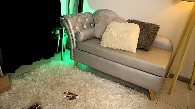 Valeriestyle online show from September 19, 2025, 4:03 am