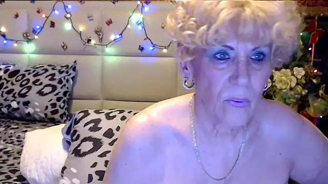 HappyWomanOn online show from November 13, 2025, 7:51 am