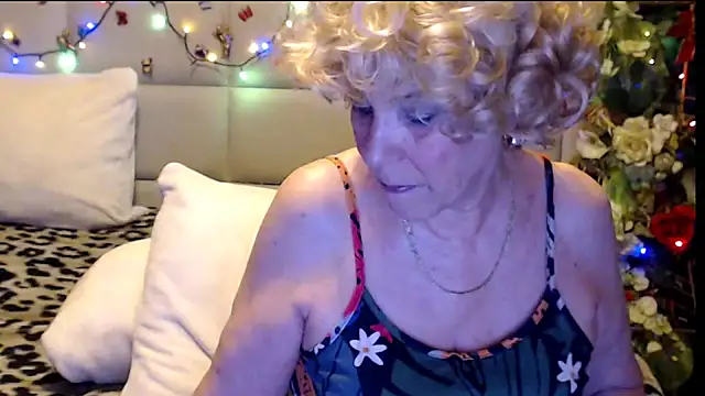 HappyWomanOn online show from January 13, 2026, 9:58 am
