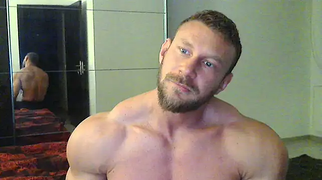 muscularkevin online show from December 6, 2024, 4:47 am
