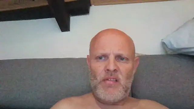 davigochi77bcn online show from November 26, 2025, 11:17 pm