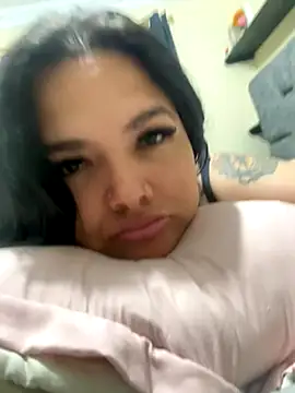 danielasexya1 online show from November 4, 2025, 3:16 am